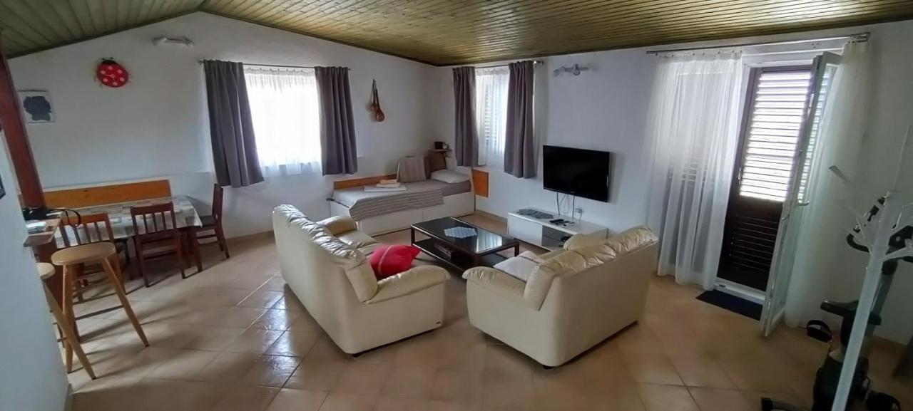 House Elan Διαμέρισμα Kornić Εξωτερικό φωτογραφία